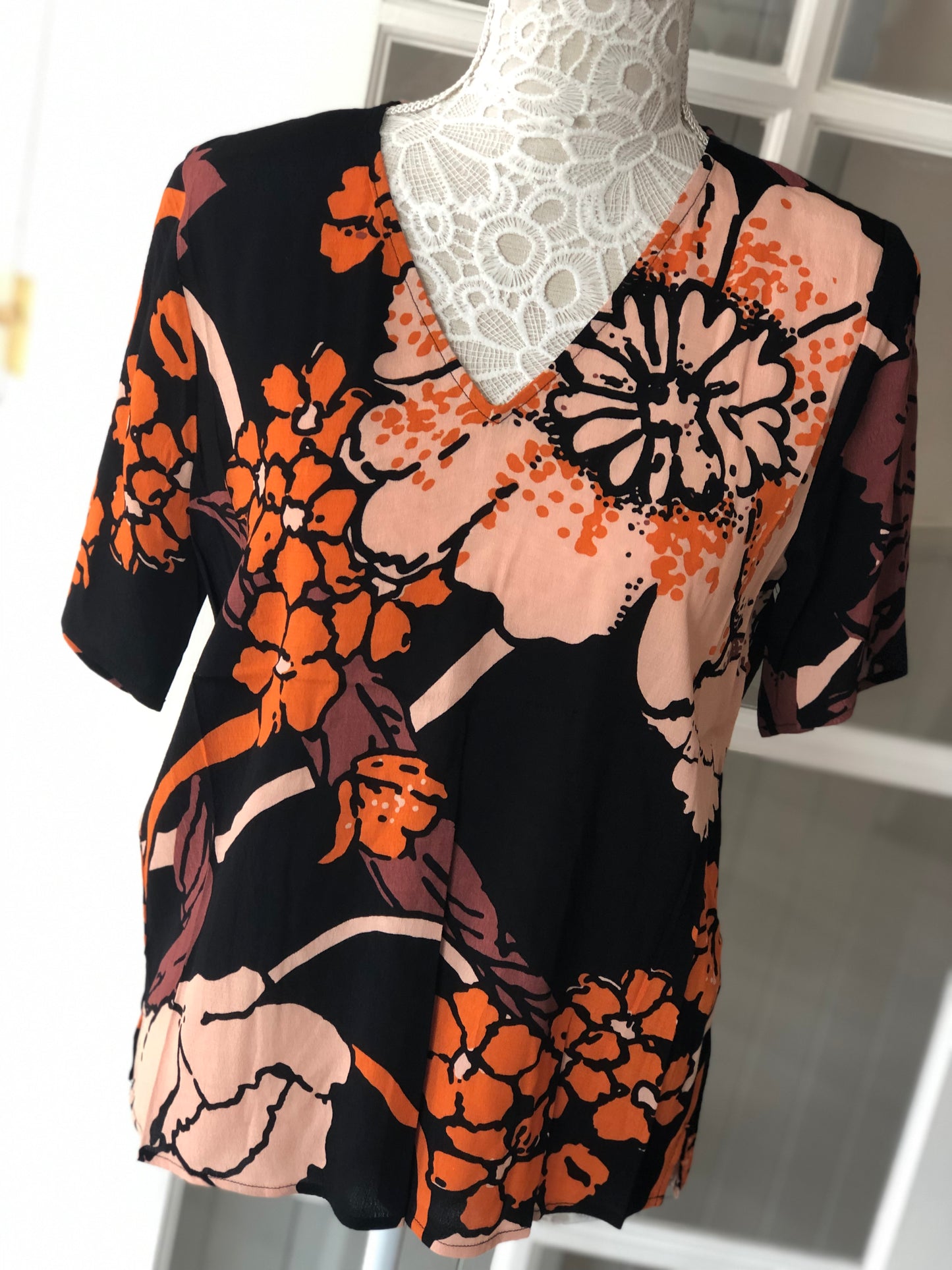 Ichi Black & Orange Pattern Top