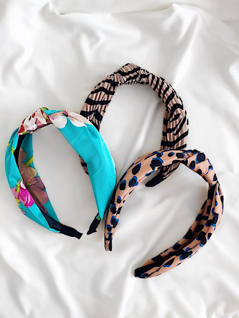 Pretty Little Props Sally peach leopard band