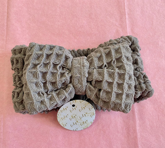 Lily’s Bow Headband