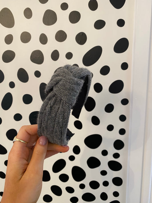 Lily’s Knit Headbands